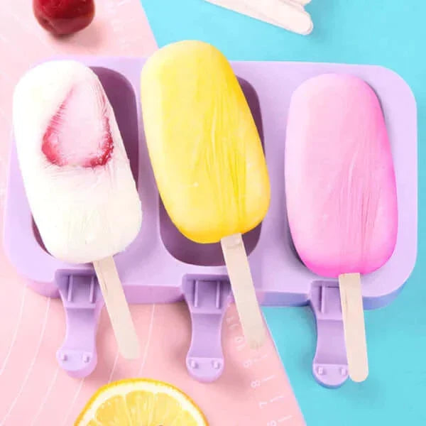 3 Cavity Silicone Cakesicle Mold from Odditygadget at $14.97