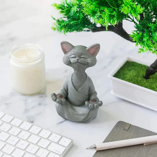 Whimsical Happy Buddha Cat from Odditygadget at $19.97