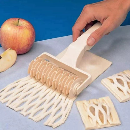 Lattice Pie Crust Cutter With Roller from Odditygadget at $12.47