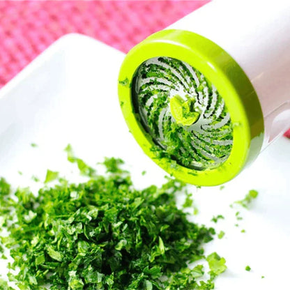 Easy & Quick Parsley Spice Mincer, Grinder & Chopper from Odditygadget at $19.97