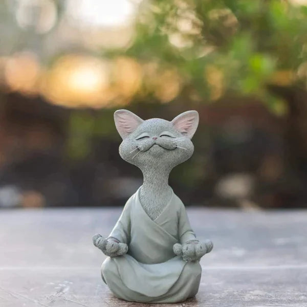 Whimsical Happy Buddha Cat from Odditygadget at $19.97