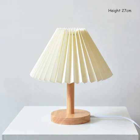 Korean Retro Pleated Table Lamp from Odditygadget at $29.97